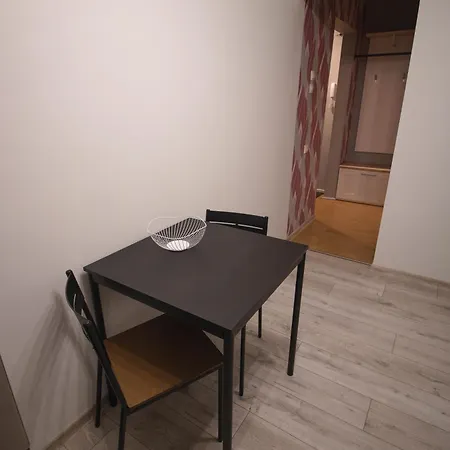 Anne - 1 Bedroom + Balcony تارتو