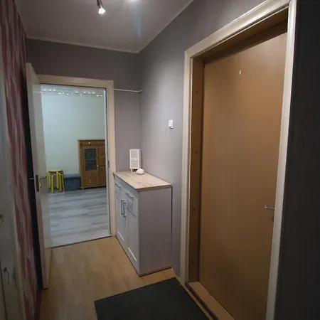 Anne - 1 Bedroom + Balcony